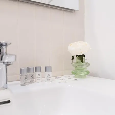 Apartment Easylife - Il Tuo Spazio Ideale A Milan